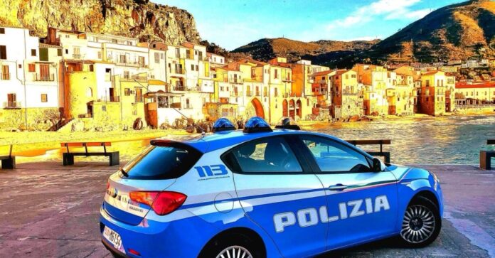 Polizia a Cefalù