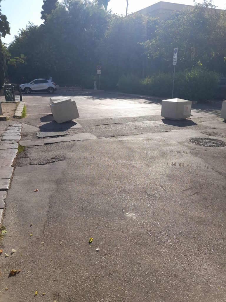 piazza magione dissuasori